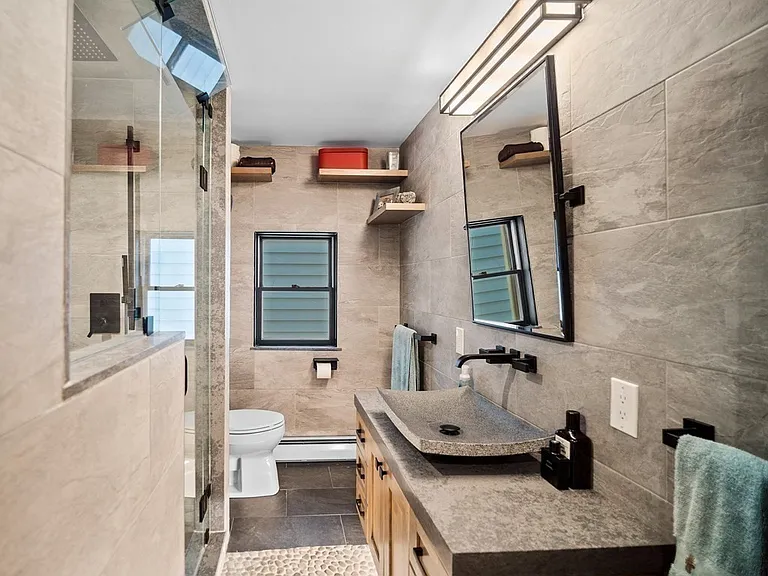 269 Webster St #3 — Photo 13