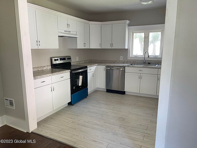 2nd image of 17 McDonald Street