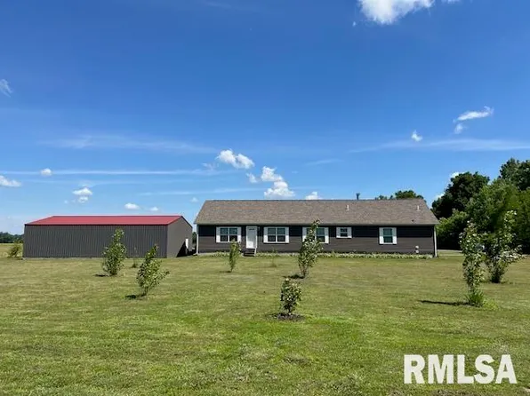 10045 Freeman Rd, West Frankfort, IL 62896