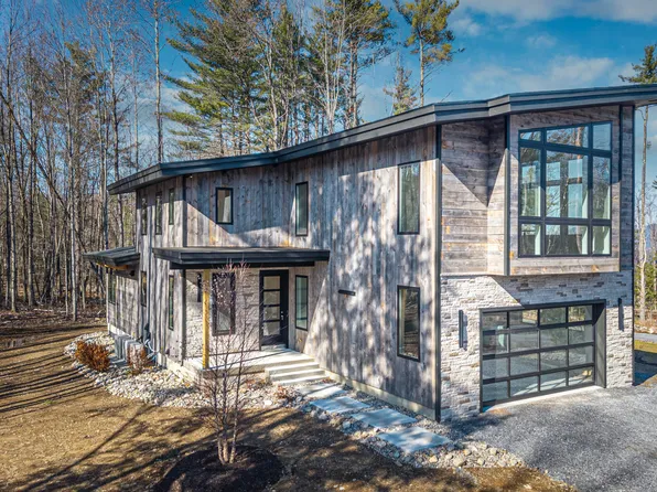 11 S Eagle Ridge, Diamond Point, NY 12824