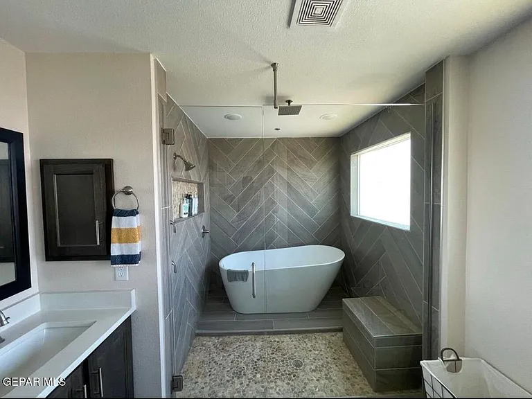 420 Villa Socorro Pl — Photo 13