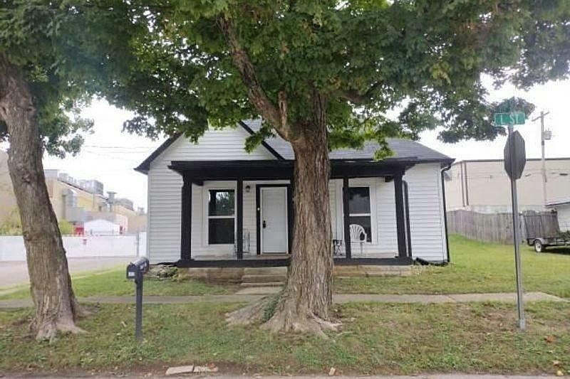 1st image of 302 L St