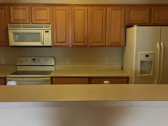 3rd image of 2295 Pinnacle Ct APT 312
