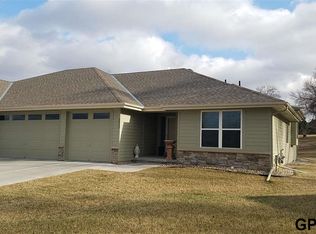 2823 Lakeside Dr, Plattsmouth, NE 68048
