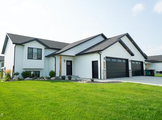 3812 Nickel St, Bismarck, ND 58503