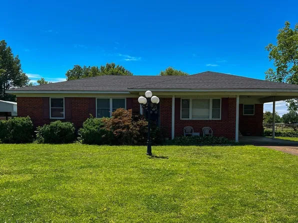 1038 Midway Rd, Hoxie, AR 72433