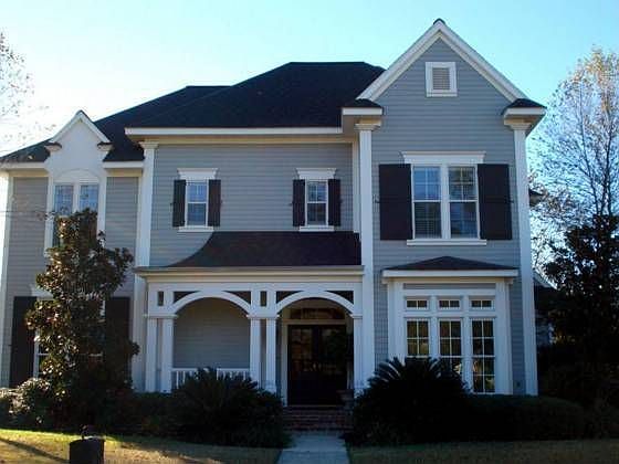 1st image of 409 White Oak Dr