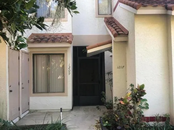 1209 Country Club Dr, Titusville, FL 32780