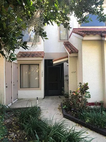 1209 Country Club Dr Photo 1