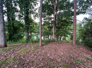 6989 Navajo Trl, Sherrills Ford, NC 28673