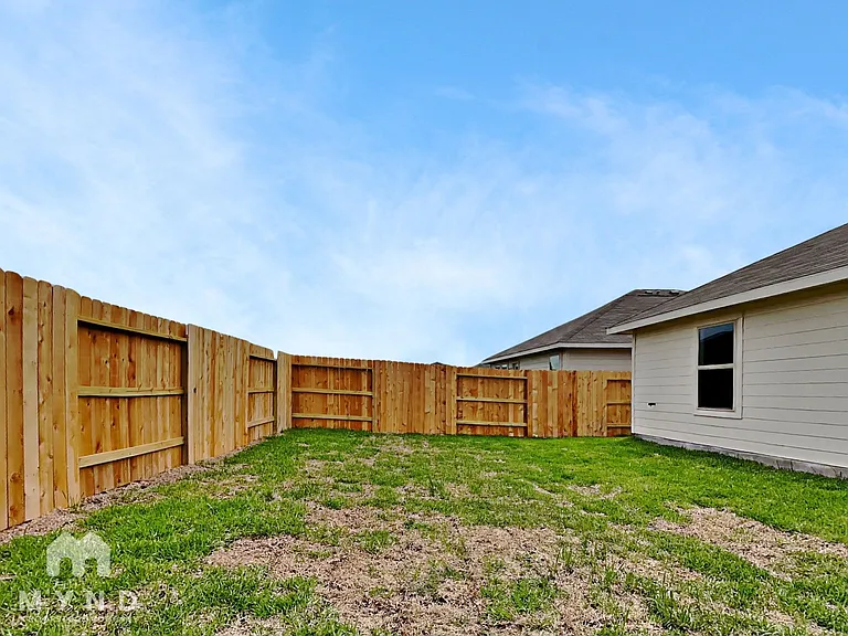 18515 Cepagatti Dr — Photo 15