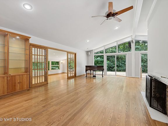 2nd image of 26 Melrose Ln