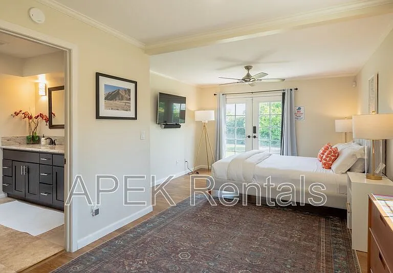 2415 E Finley Rd — Photo 56