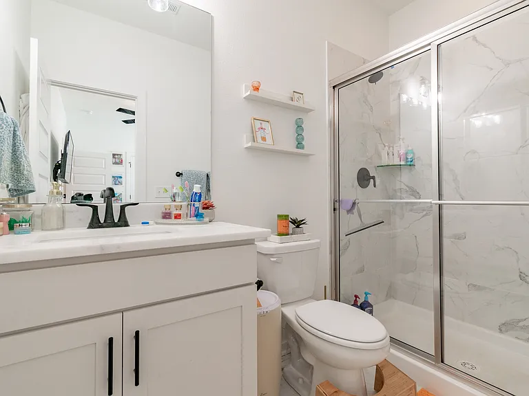 1023 S Hollywood Ave — Photo 12
