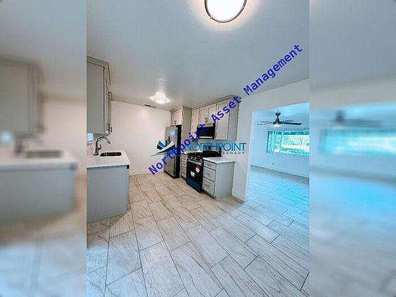 3rd image of 5639 Hazel Ave