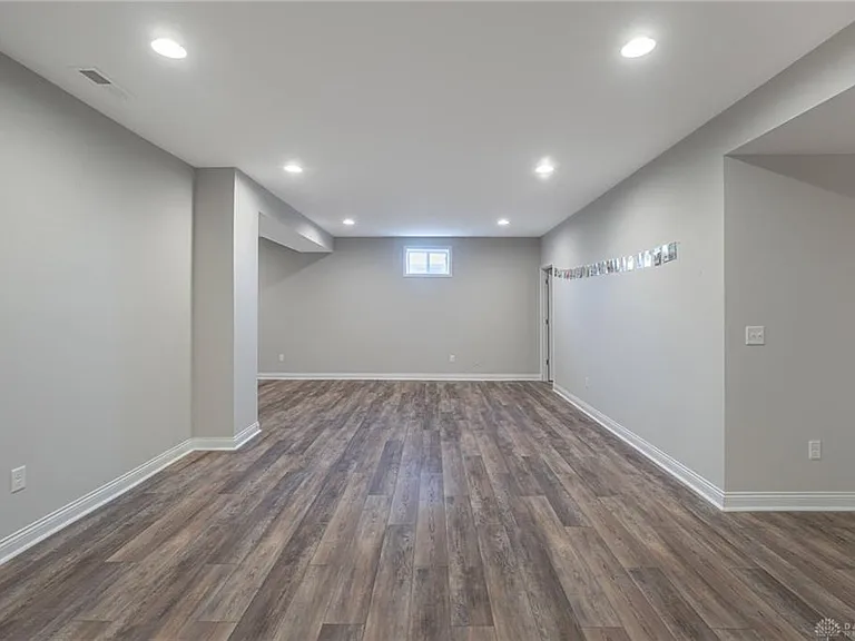 9501 Flatrock Dr — Photo 32