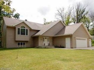 685 Bluffs Rd, Alexandria, MN 56308