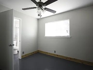 5th image of 804 N Locust St #B2