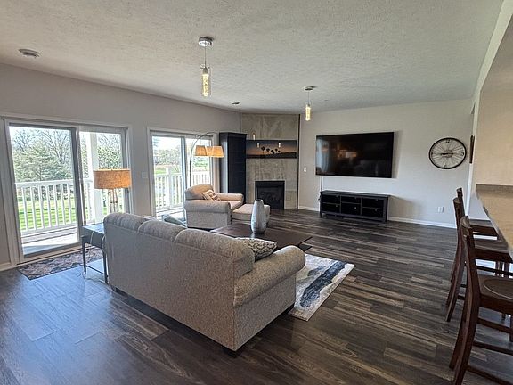 5th image of 5547 Beavercrest Dr #209