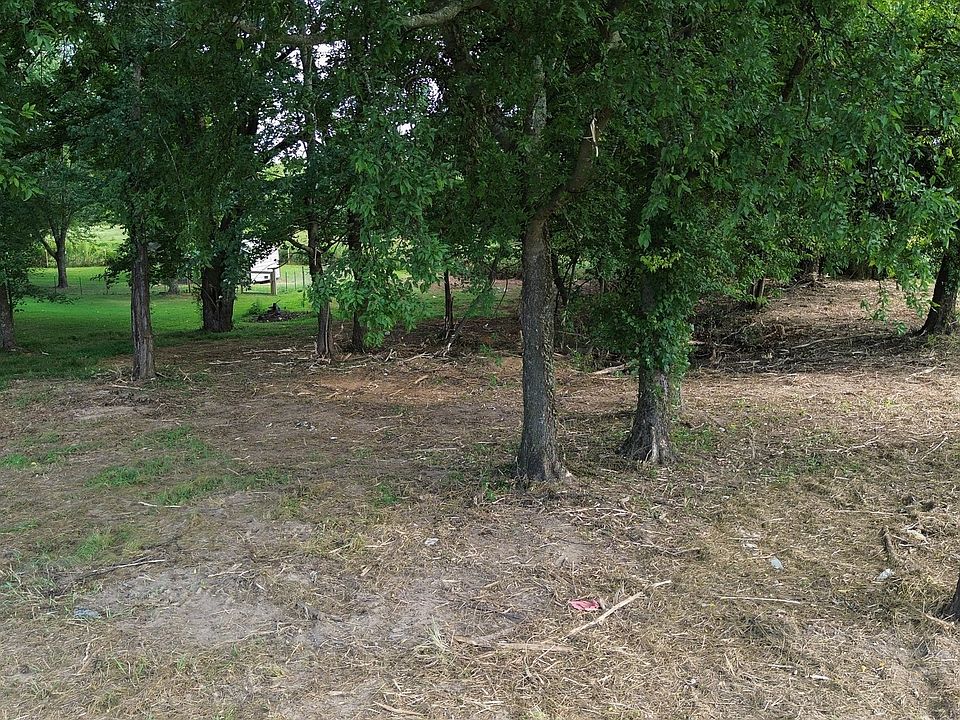 1st image of 244 Howell Hill Rd