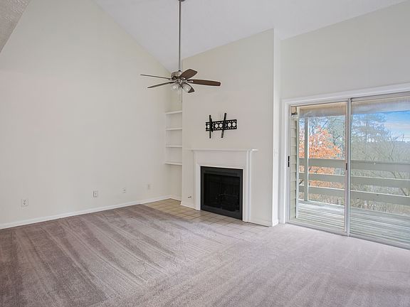 5th image of 1909 Riverview Dr SE
