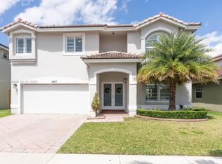 16615 SW 100th Ter, Miami, FL 33196