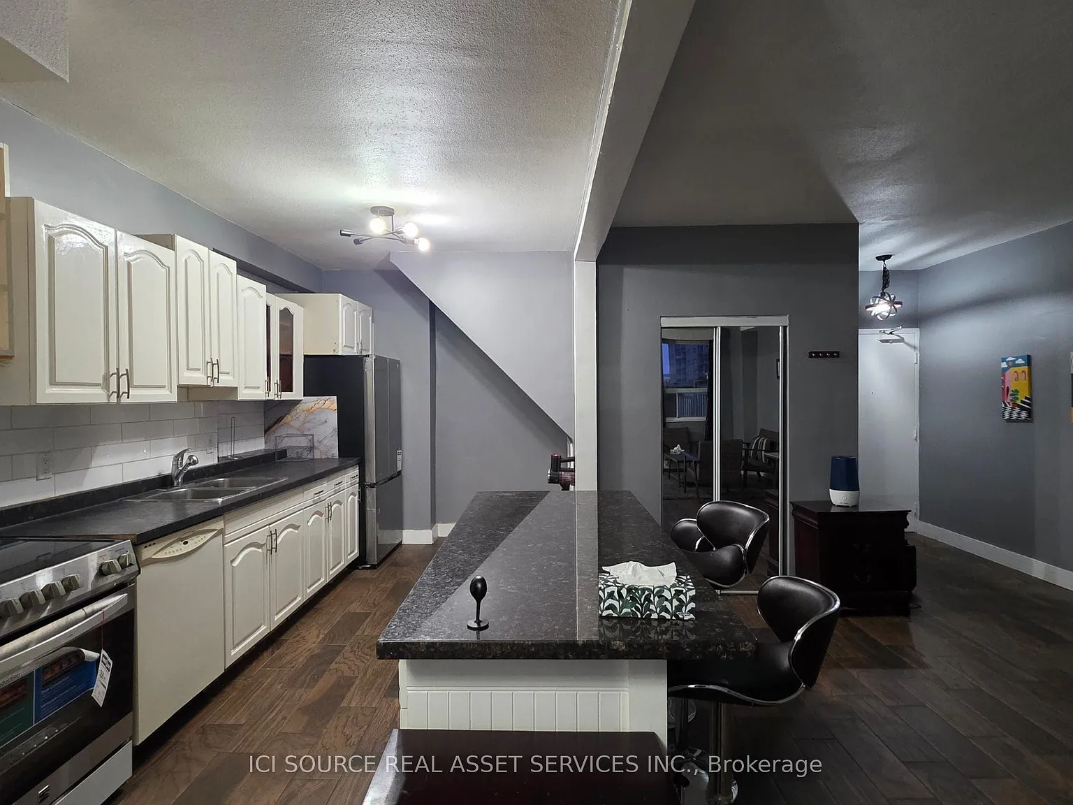 3 bed, $2,500 — Photo 3