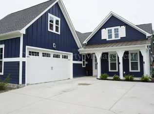 56 Meon Ln, Hampstead, NC 28443