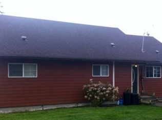 30 Messinger Hill Dr, Cathlamet, WA 98612