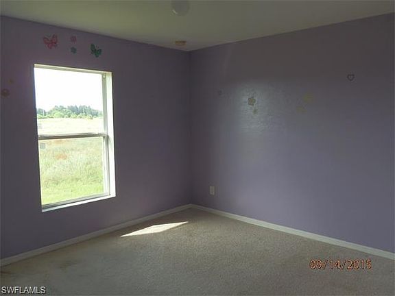 3rd image of 1719 Irving Ave