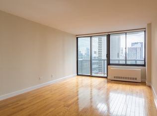 235 W 48th St APT 33C, New York, NY 10036
