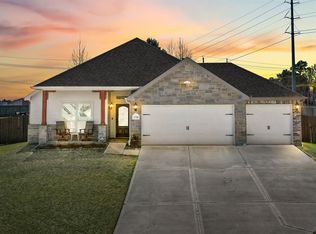 1730 Wandering Hills Rd, Conroe, TX 77304