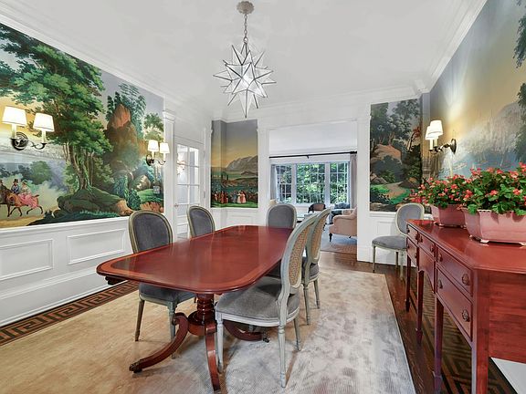 2nd image of 24 Gramercy Park S