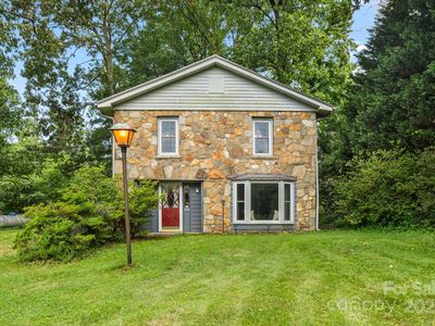 1058 Howard Gap Loop Rd, Flat Rock, NC, 28731