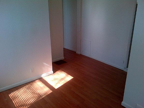 2nd image of 138 Fort Hill Ave #4