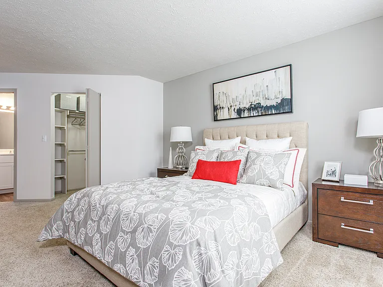 In Suite Bath in 2 Bedroom Red Oak Layout
