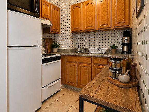 3rd image of 154 E 28th St APT 2F