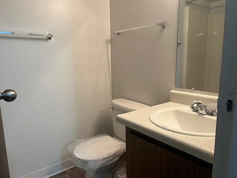 Thornridge Apartments — Photo 31