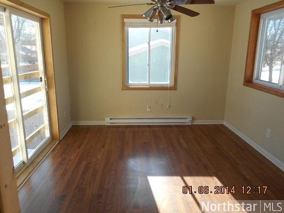 3rd image of 12852 Belle Aire Dr
