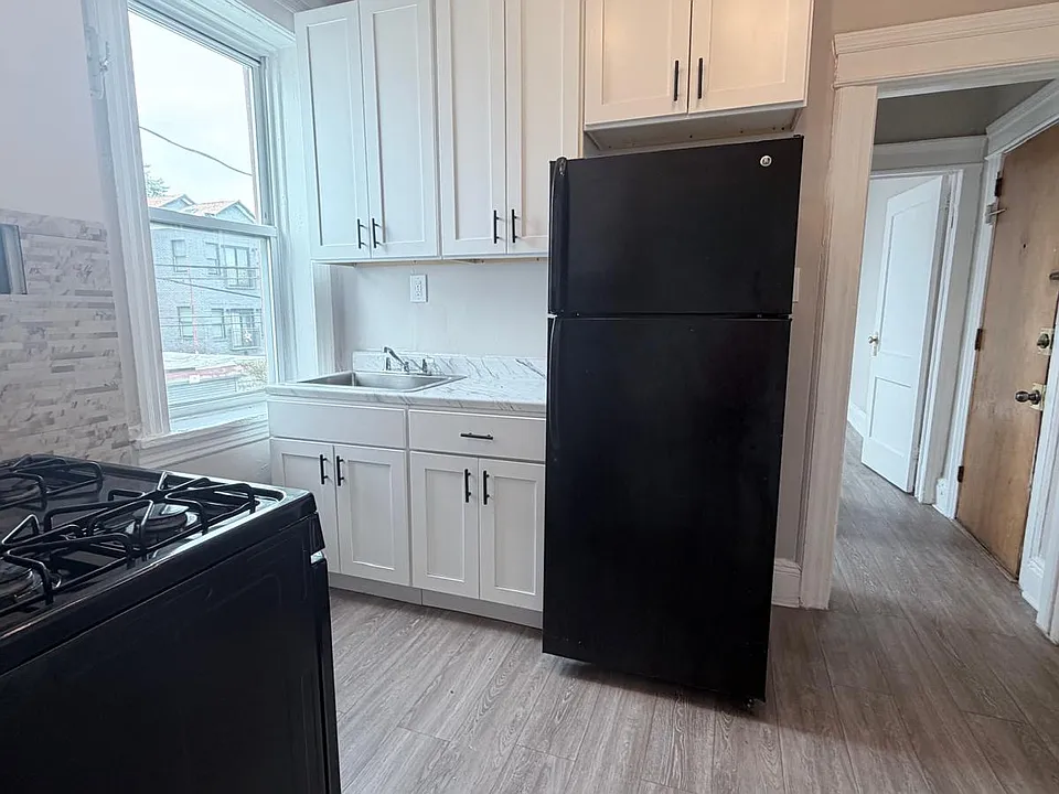 488 John F Kennedy Blvd #4E