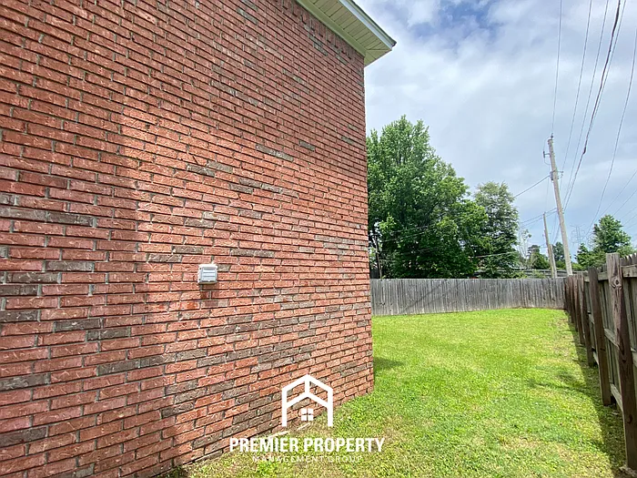 4320 Grand Cedar Ln — Photo 18