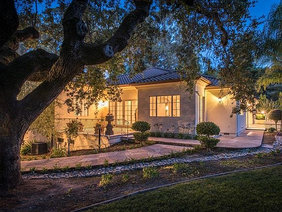 3rd image of 18685 Serramonte Dr