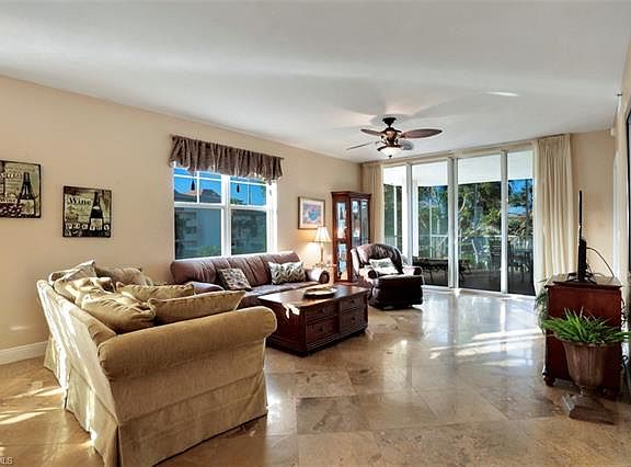 3rd image of 1111 Swallow Ave Penthouse 1-201