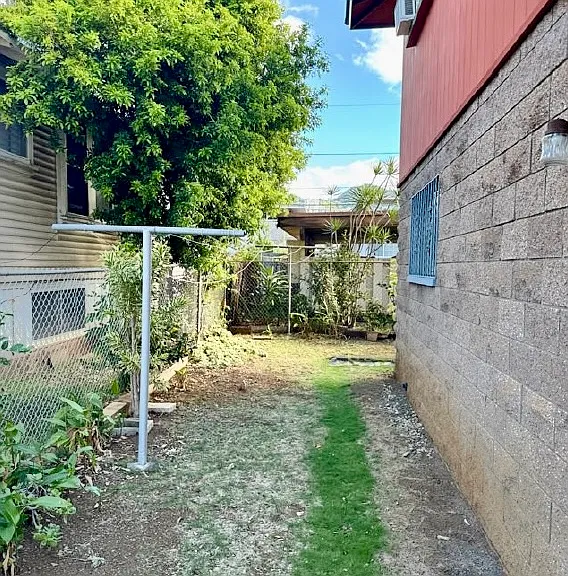 1448 Keeaumoku St — Photo 26