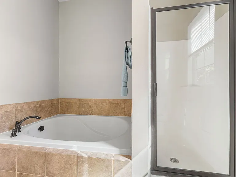 2202 E Oak Bridge Way — Photo 28