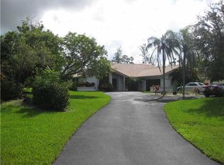 22500 Orange Blossom Ln, Boca Raton, FL 33428