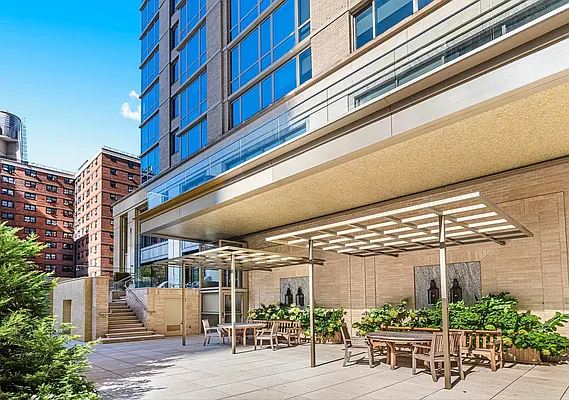 Rented by Douglas Elliman | media 14