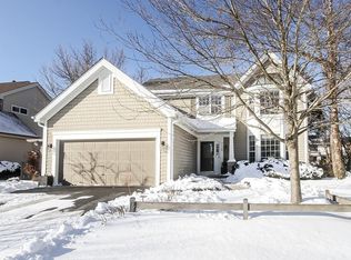 716 Foxmoor Ln, Lake Zurich, IL 60047