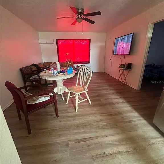 1838 SW Harlem Cir — Photo 4