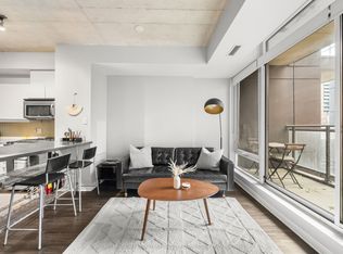 127 Queen St E #201, Toronto, ON M5C1S3